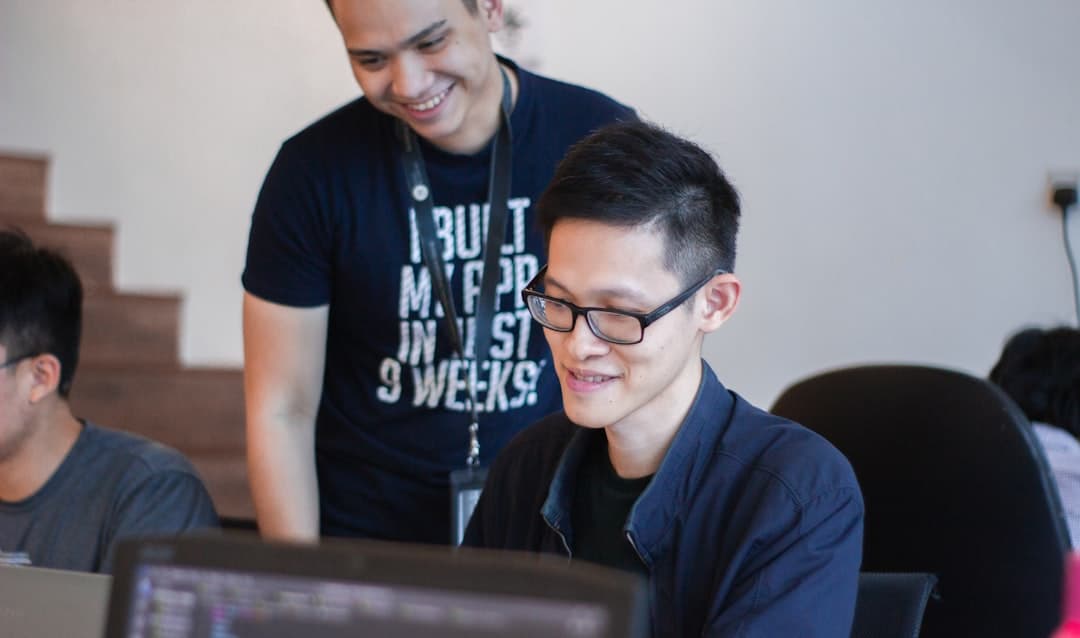 Teacher mentoring student